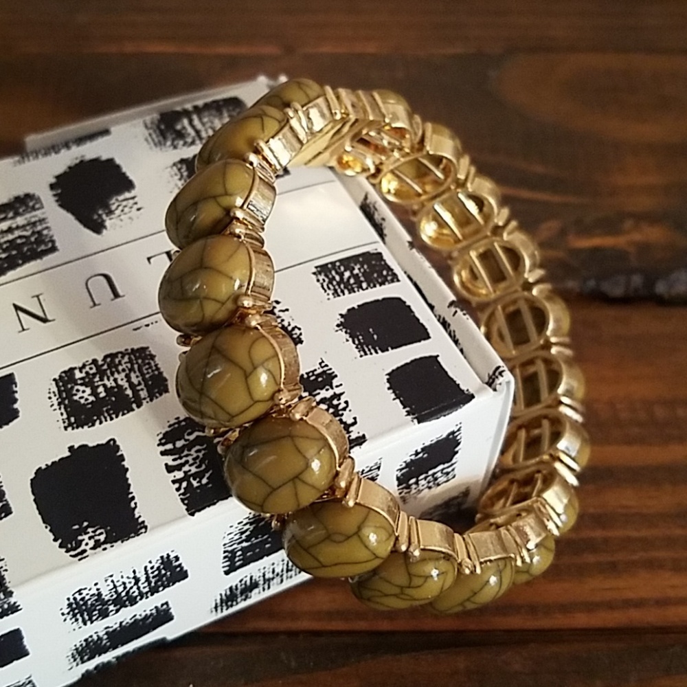 Plunder bracelet